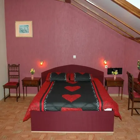 B&B Mirage Frecourt Room photo