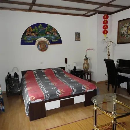 B&B Mirage Frecourt Room photo