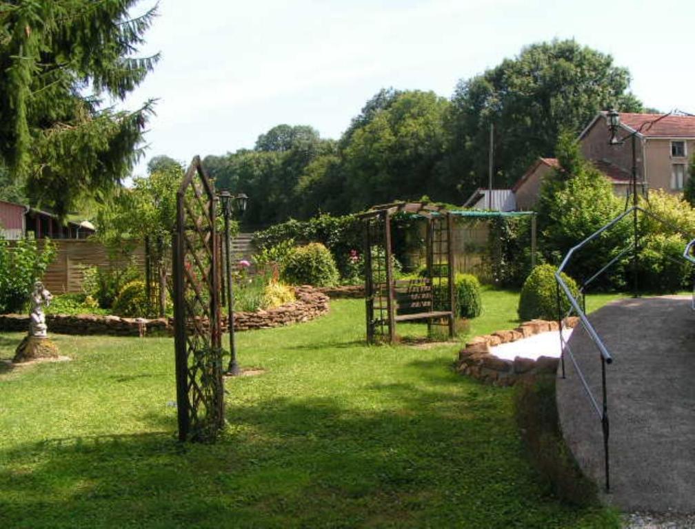 Mirage Bed & Breakfast 3*